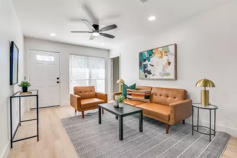 133 Tulip Dr, Garland, TX 75041