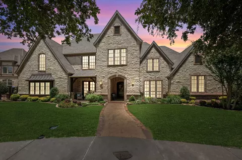 646 Castle Rock Dr, Southlake, TX 76092