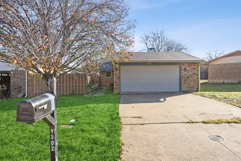 1302 Windstream St, Denton, TX 76209