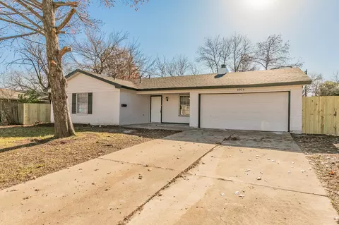 1014 E Dallas St, Mansfield, TX 76063