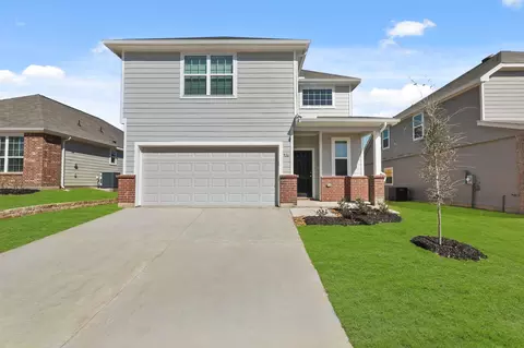916 Propeller Pkwy, Fort Worth, TX 76131