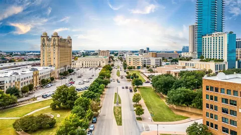 201 W Lancaster Ave #409, Fort Worth, TX 76102