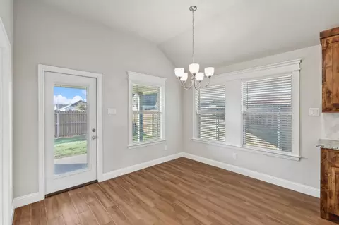 924 Sam St, Springtown, TX 76082 photo 11