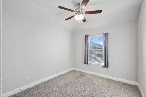 924 Sam St, Springtown, TX 76082 photo 18