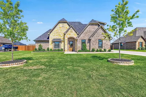 124 Shawnee Trl, Pottsboro, TX 75076
