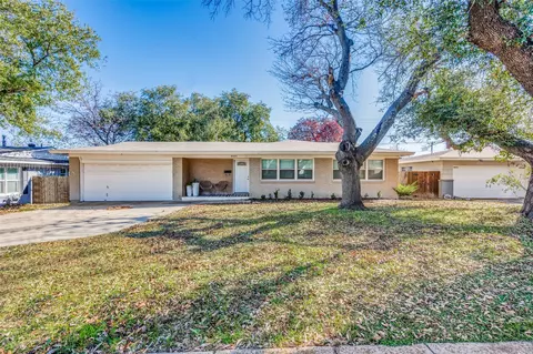 4601 Selkirk Dr, Fort Worth, TX 76109