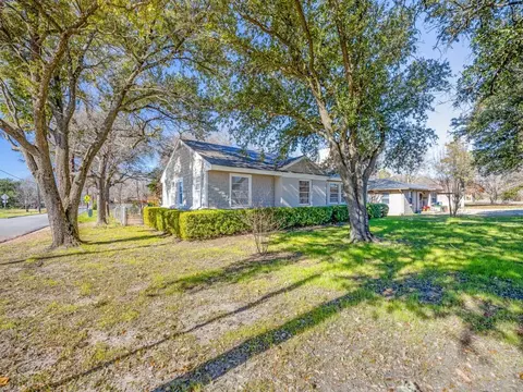 504 N Bryant Ave, Sherman, TX 75092