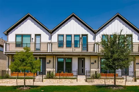 2330 Rook Dr, Dallas, TX 75211