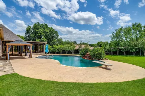 10048 Flight Plan Dr, Granbury, TX 76049