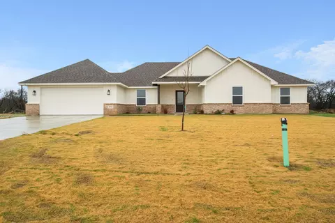 272 Yawney Dr, Lipan, TX 76462