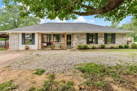 140 Laredo, Reno, TX 75462