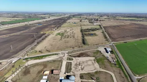 0000 Wiggins Rd, West, TX 76691
