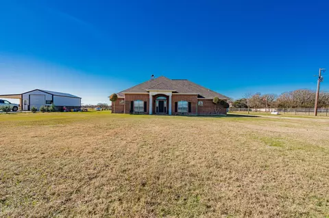 400 Farr Altom Rd, Combine, TX 75159