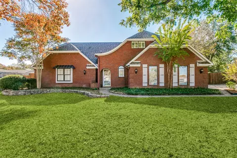 7336 Bursey Rd, North Richland Hills, TX 76182