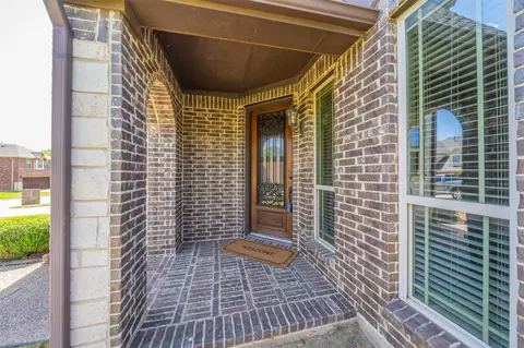 3011 Starlight Ct, Euless, TX 76039 photo 4