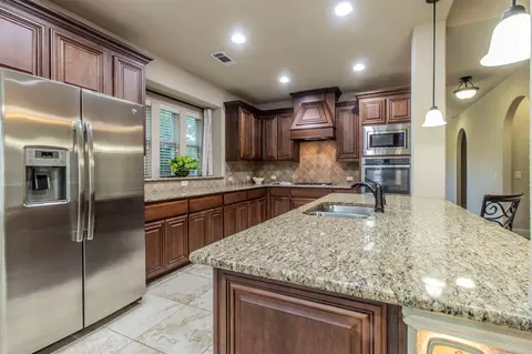 3011 Starlight Ct, Euless, TX 76039 photo 8