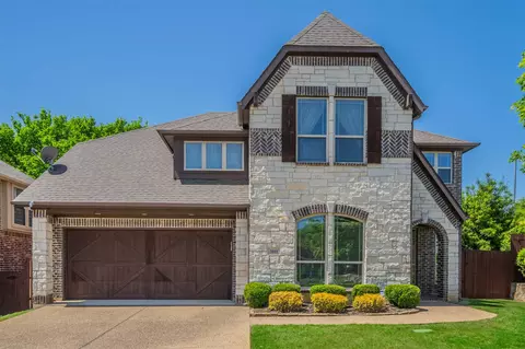 3011 Starlight Ct, Euless, TX 76039