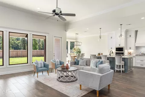 Living - 103 Sitka Loop, Haughton, LA 71037 photo 1 of 6