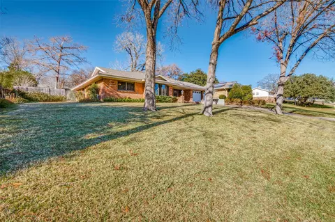 1554 Dalewood Ct, Fort Worth, TX 76112