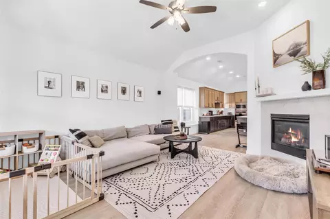 1848 Hackamore Ln, Aubrey, TX 76227