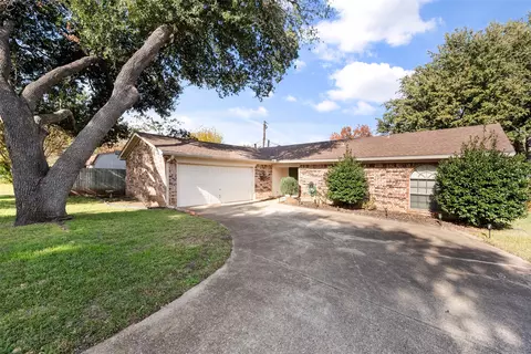 4609 Elkwood Ln, Arlington, TX 76016