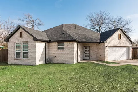 909 Marcellus Ct, Arlington, TX 76011