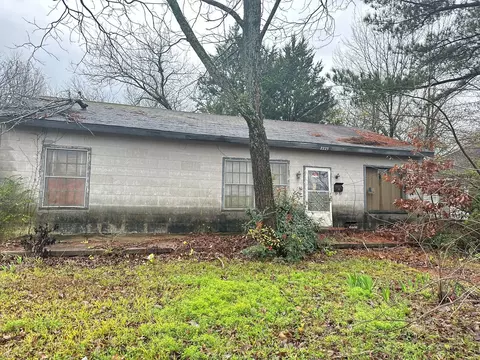 2225 Bonham St, Paris, TX 75460