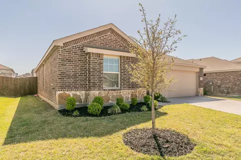 Exterior - 16032 Crews Ave, Haslet, TX 76052 photo 2 of 6