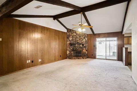 6600 Lyndale Dr, Watauga, TX 76148