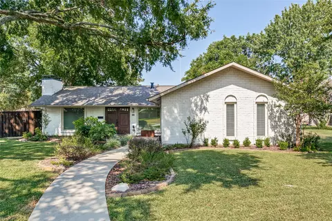 3819 Antigua Dr, Dallas, TX 75244