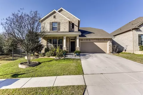2016 Augustus Dr, Fort Worth, TX 76120