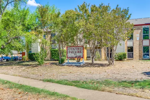 919 S Weatherred Dr #127, Richardson, TX 75080