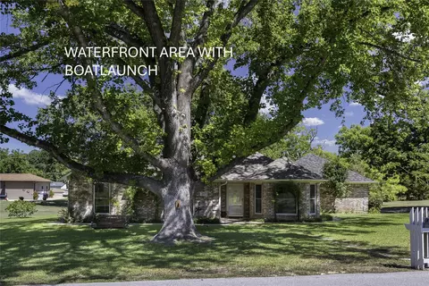 207 Tanglewood Dr, Tool, TX 75143