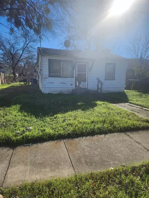 1954 Nomas St, Dallas, TX 75212