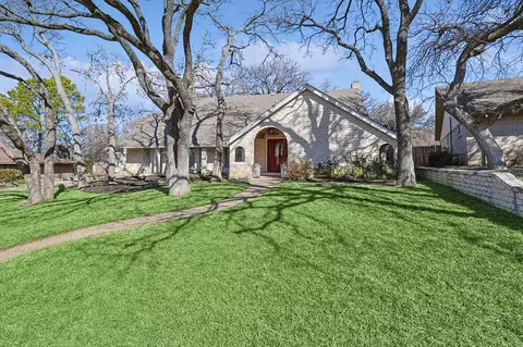 4711 Woodside Dr, Arlington, TX 76013