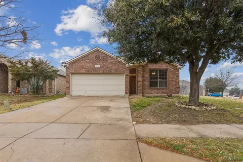 14325 Snaffle Bit Trl, Haslet, TX 76052