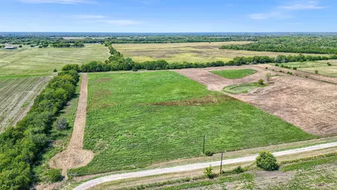 785 Bucksnort Rd, Van Alstyne, TX 75495