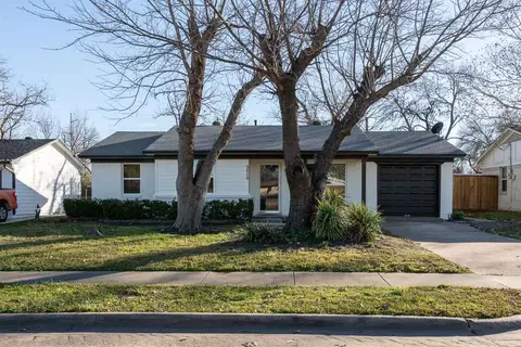 3610 Moon Dr, Mesquite, TX 75150