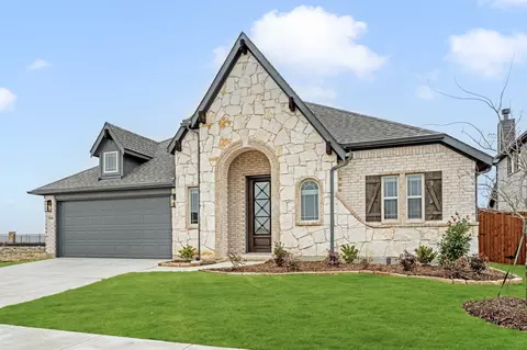 1016 Silver Sage Dr, Justin, TX 76247