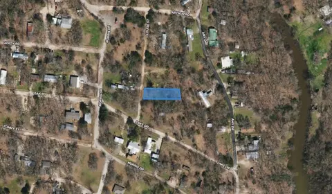 9431 Louise St, Hawk Cove, TX 75474