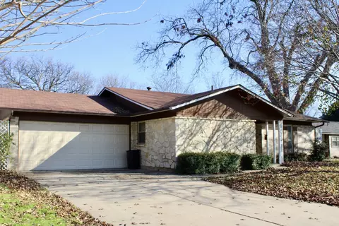 708 N Ector Dr, Euless, TX 76039 photo 2