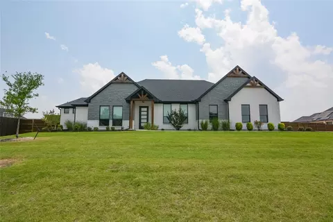 8040 Knapp Dr, Waxahachie, TX 75167