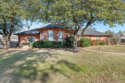 2111 Joni Cir, Sherman, TX 75092