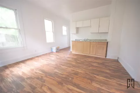 Living - 206 Ash St, Minden, LA 71055 photo 3 of 3