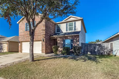 540 Hidden Dale Dr, Fort Worth, TX 76140