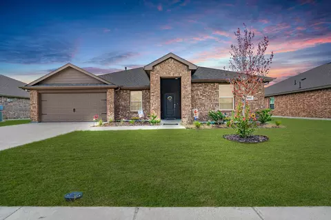 661 Bunker Hill Rd, Fate, TX 75189