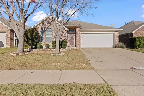 475 Angler Dr, Crowley, TX 76036