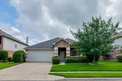 4512 Lacebark Ln, Fort Worth, TX 76244
