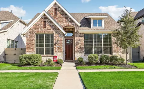 5420 Waterloo Dr, Sachse, TX 75048