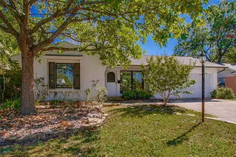 10920 Wyatt St, Dallas, TX 75218
